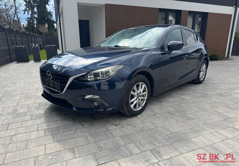 2015' Mazda 3 Skyactiv-D photo #1