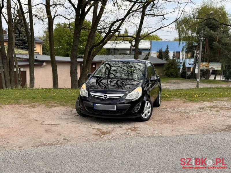 2011' Opel Corsa 1.2 16V Enjoy photo #2