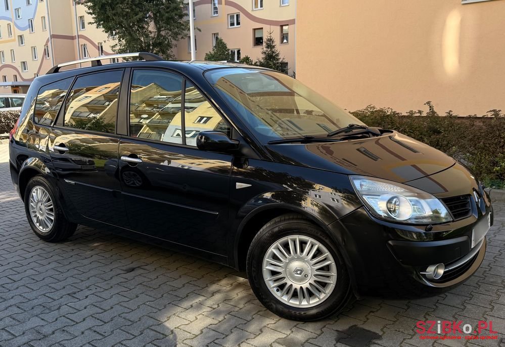 2007' Renault Grand Scenic 2.0 16V Privilege photo #2