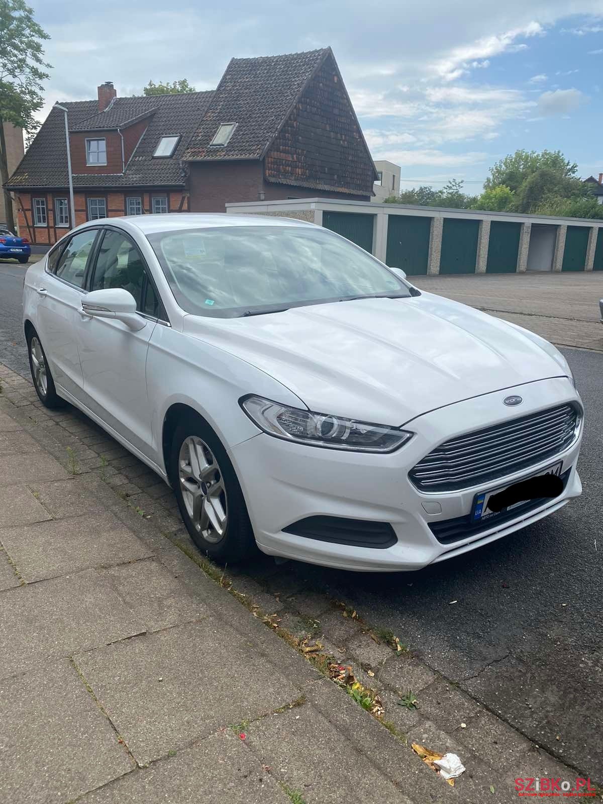 2013' Ford Fusion photo #1