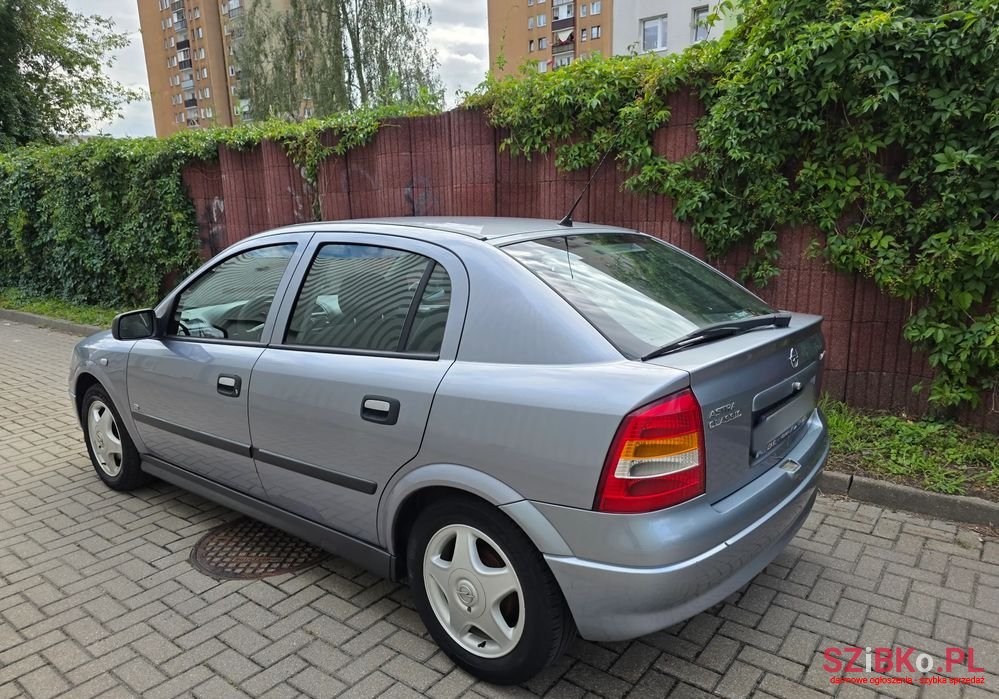 2009' Opel Astra 1.4 Essentia photo #3