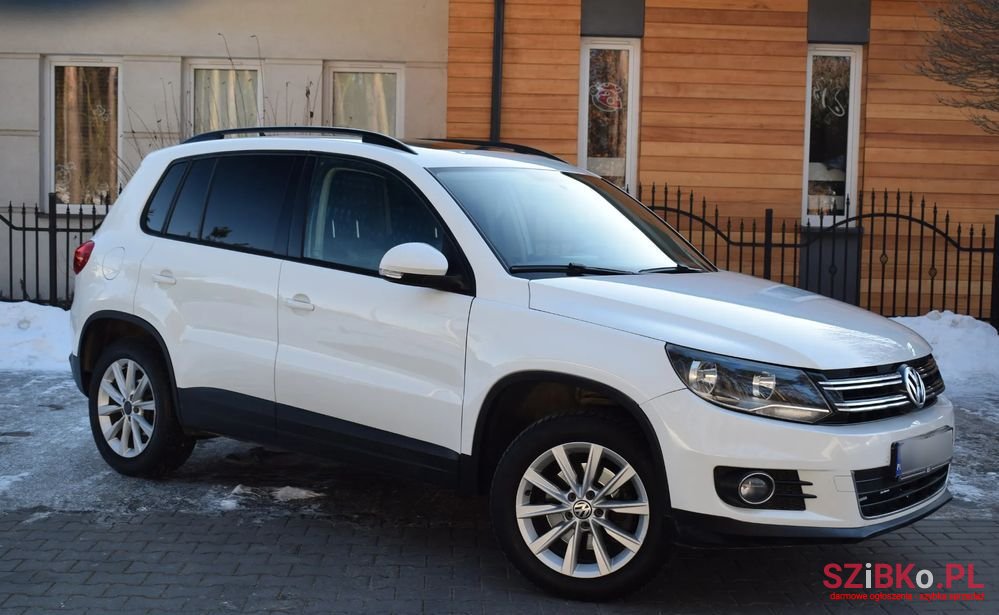 2015' Volkswagen Tiguan photo #1