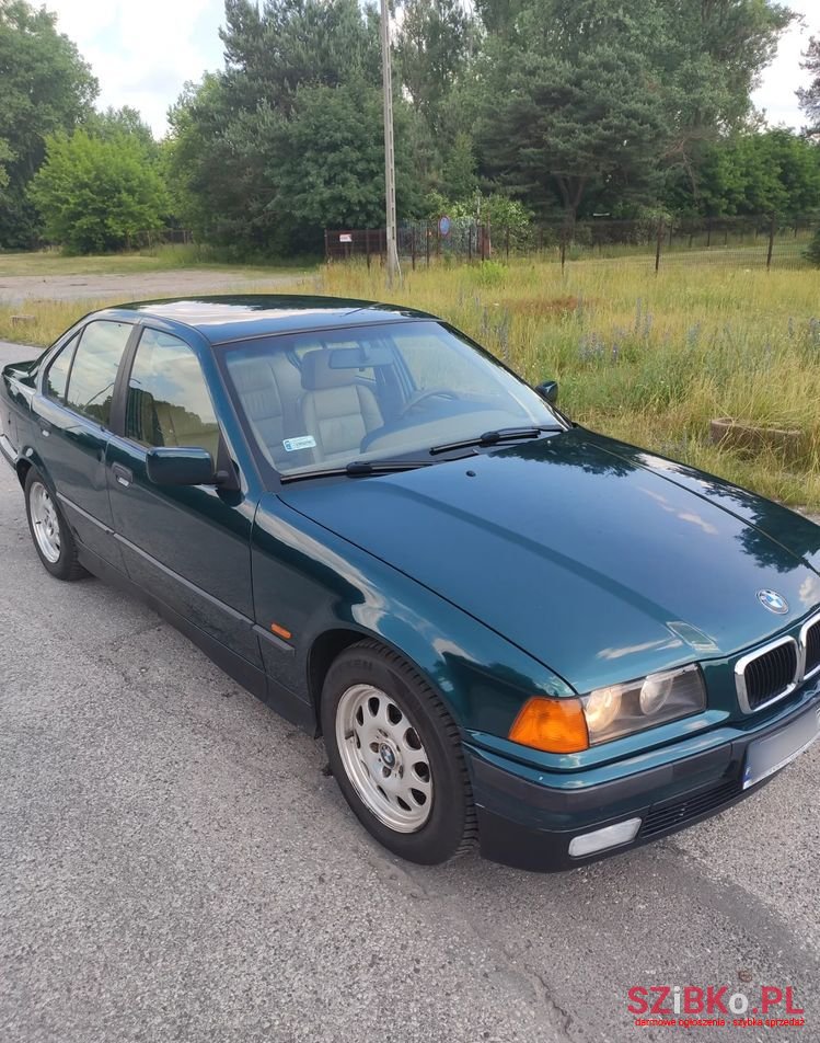 1997' BMW 3 Series 318I photo #1