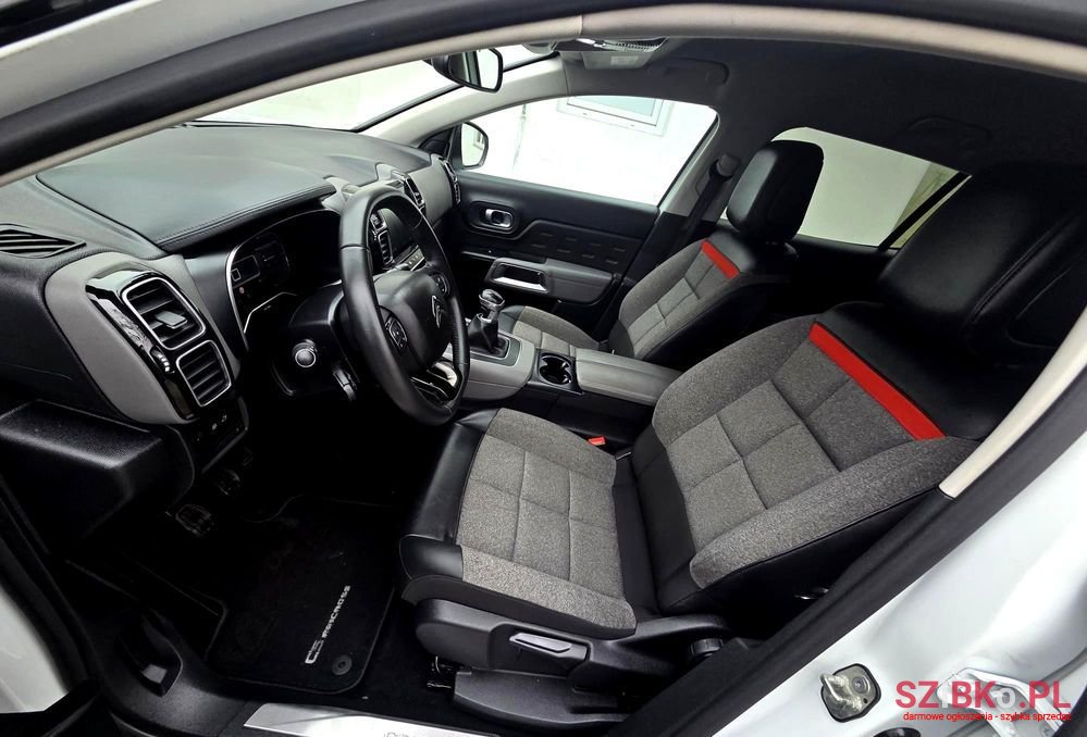 2019' Citroen C5 Aircross photo #6