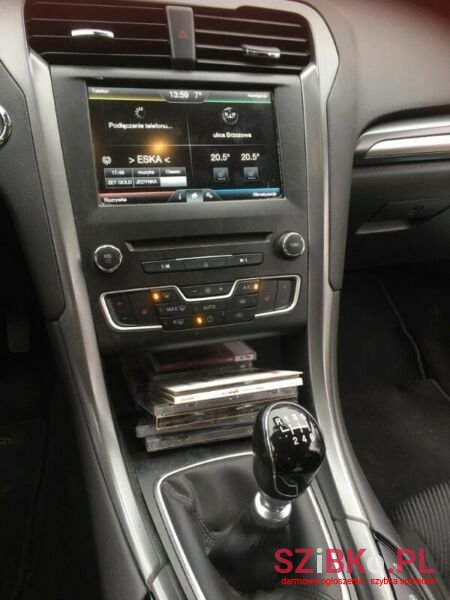 2015' Ford Mondeo photo #3