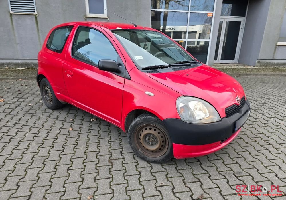 2003' Toyota Yaris 1.0 Luna photo #3