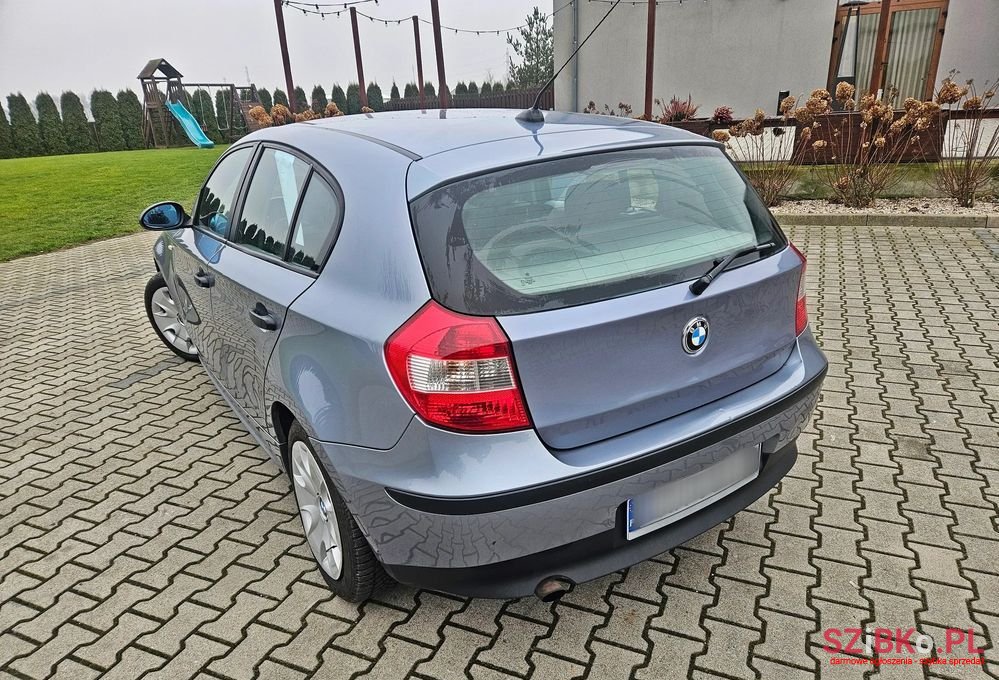 2006' BMW 1 Series photo #4