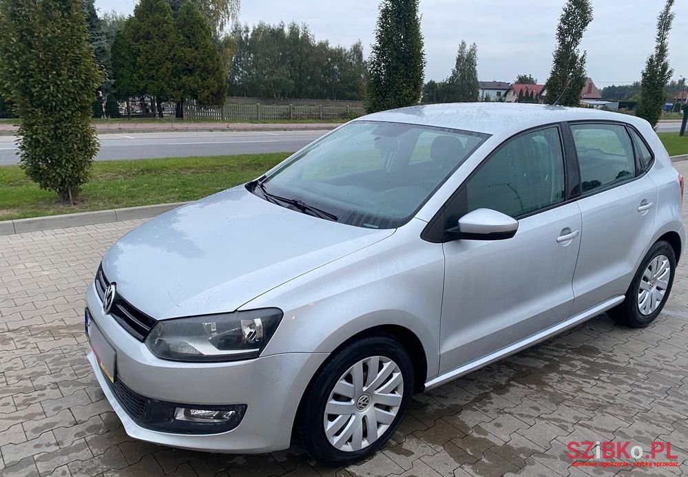 2009' Volkswagen Polo photo #2