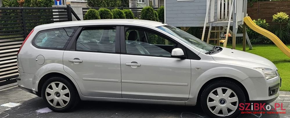 2007' Ford Focus photo #1