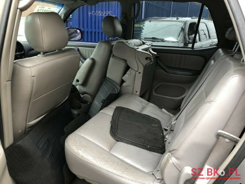 2006' Toyota Sequoia photo #3