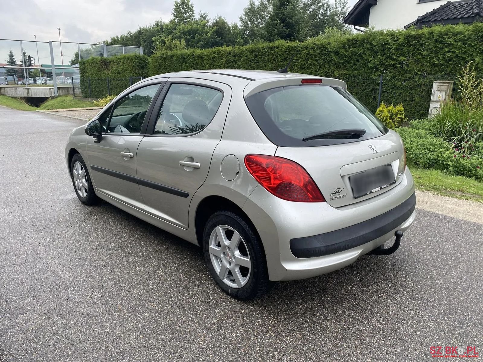 2009' Peugeot 207 photo #2