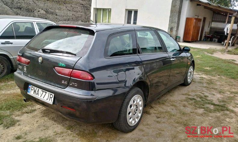 2001' Alfa Romeo 156 photo #2