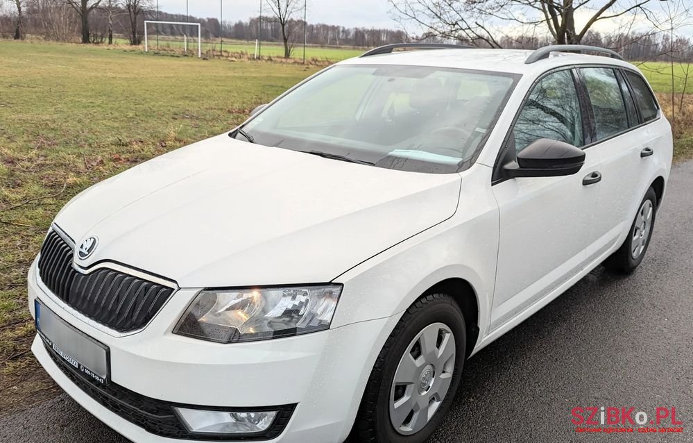 2016' Skoda Octavia photo #5