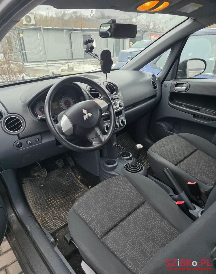 2013' Mitsubishi Colt 1.1 photo #5