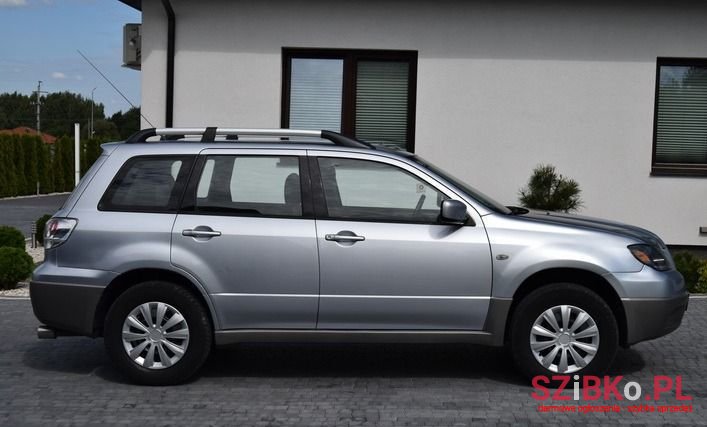 2003' Mitsubishi Outlander photo #3