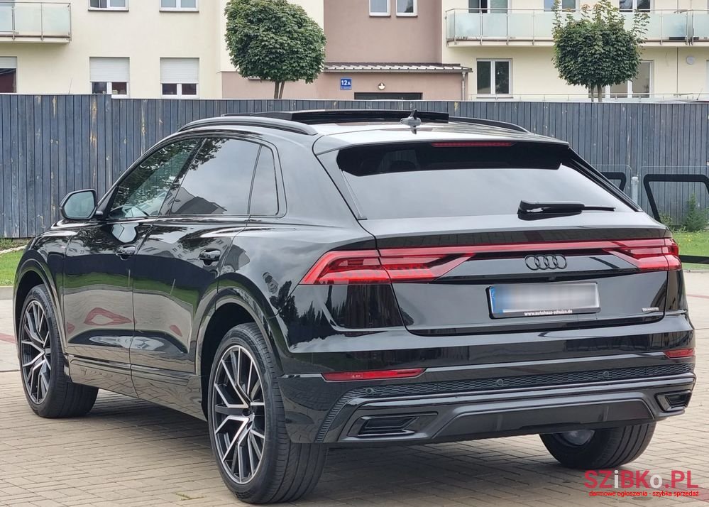 2020' Audi Q8 photo #5