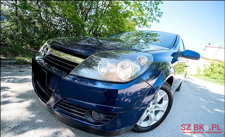 2004' Opel Astra photo #5