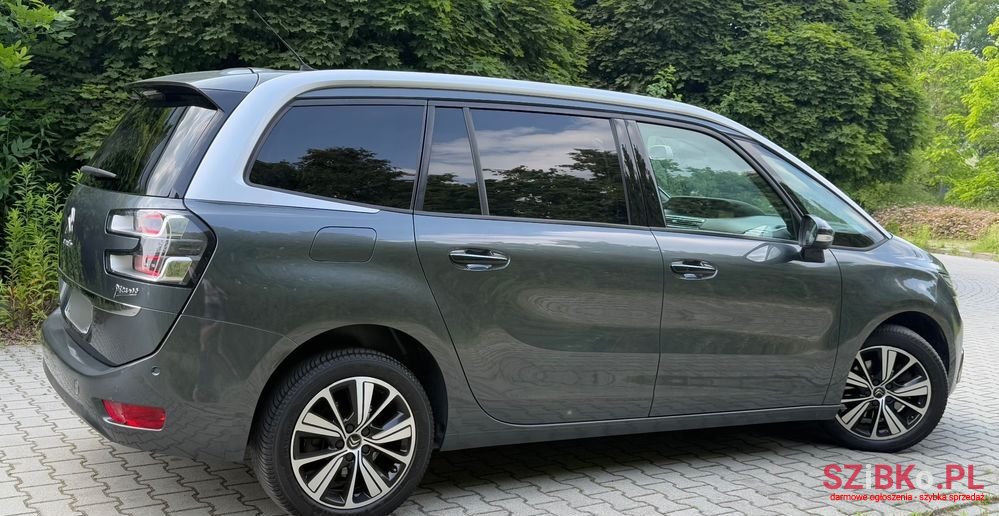 2017' Citroen C4 Grand Picasso photo #4