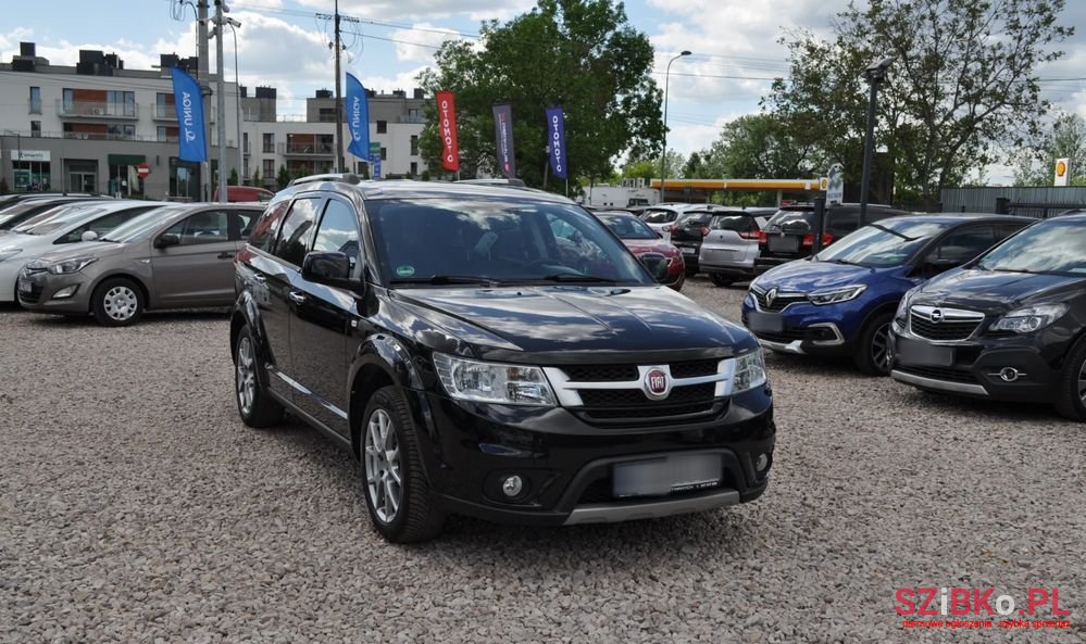 2016' Fiat Freemont photo #2