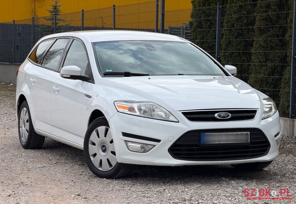 2011' Ford Mondeo 2.0 Tdci Trend photo #3