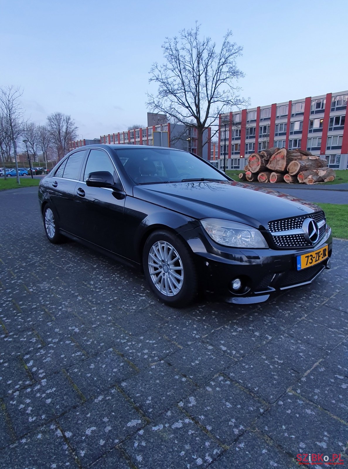 2008' Mercedes-Benz C-Class C220 205pk photo #2