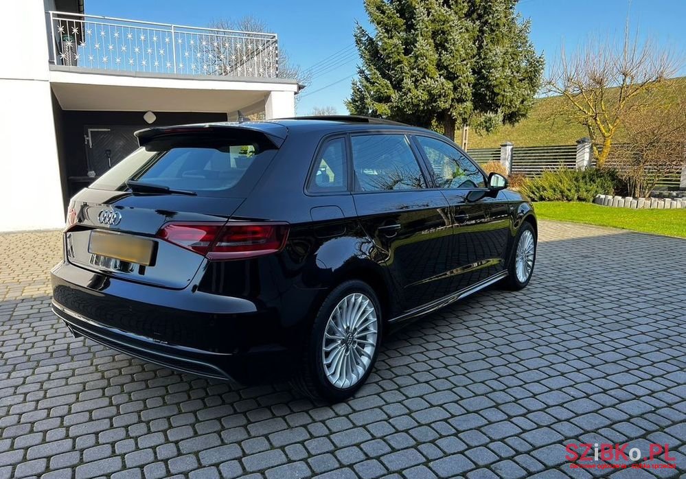 2015' Audi A3 photo #5