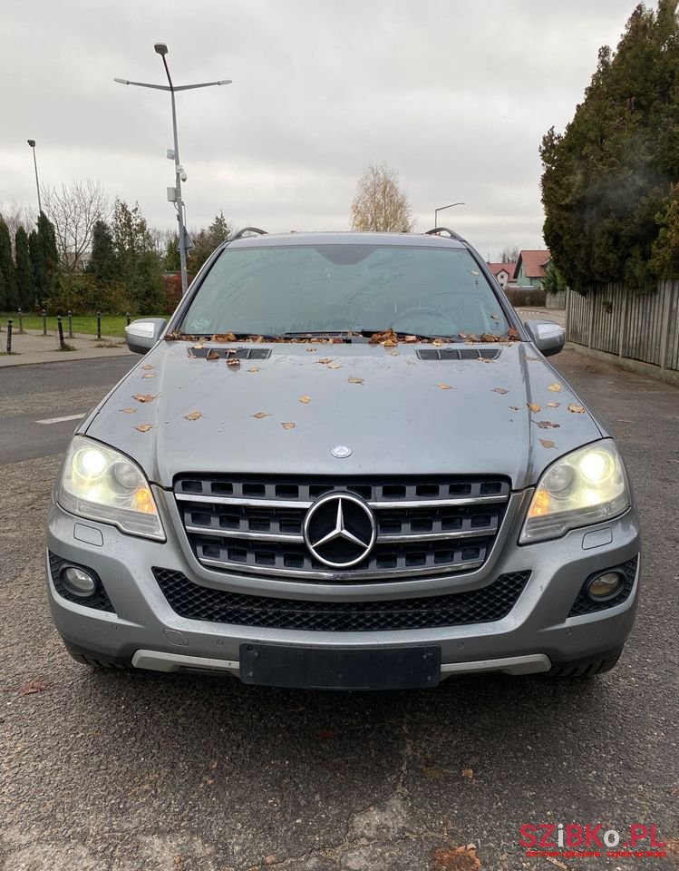 2009' Mercedes-Benz Ml 350 Cdi photo #2
