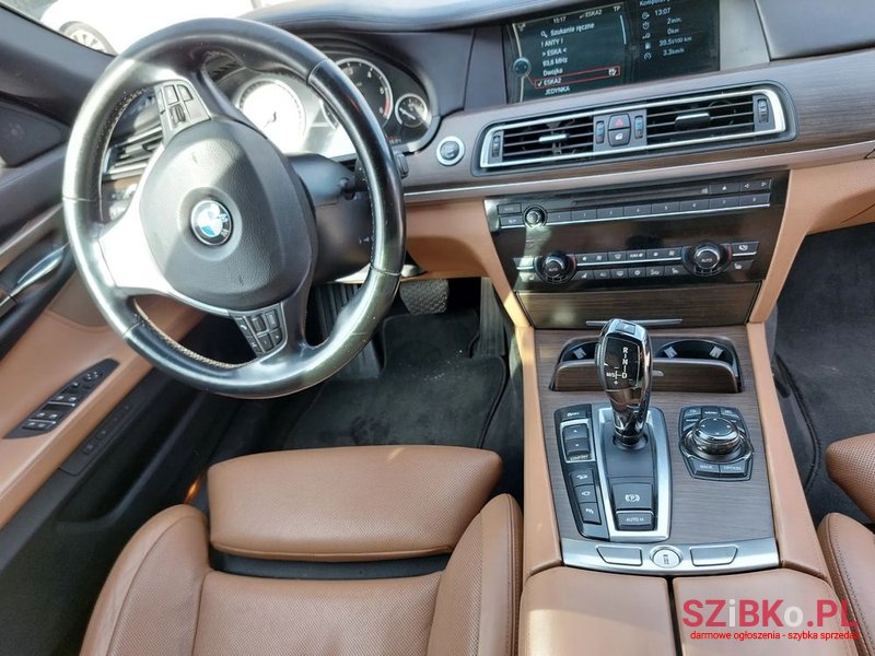 2012' BMW 7 Series 740D Xdrive photo #5