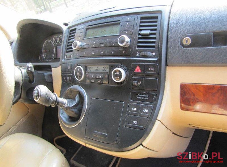 2007' Volkswagen T5 photo #1