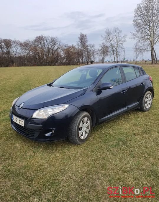 2008' Renault Megane photo #1