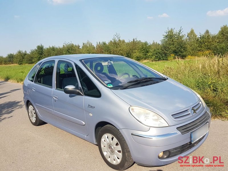 2005' Citroen Xsara Picasso photo #3