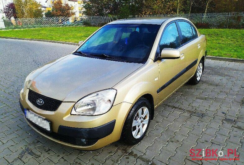 2006' Kia Rio photo #1