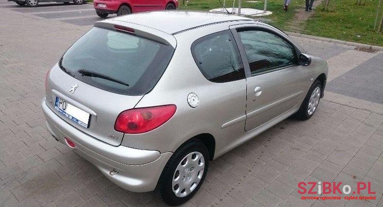 2003' Peugeot 206 photo #1