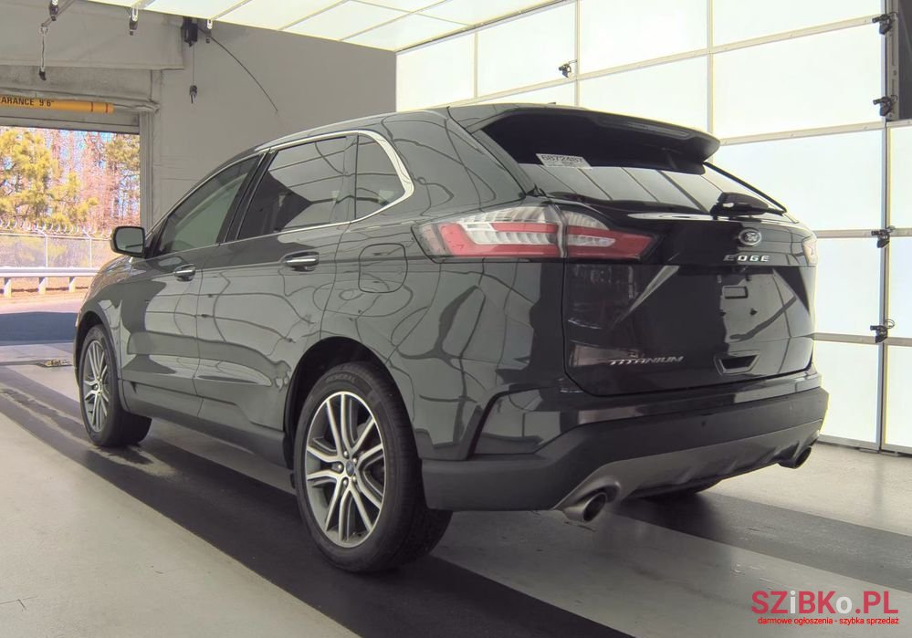 2021' Ford Edge Titanium photo #4