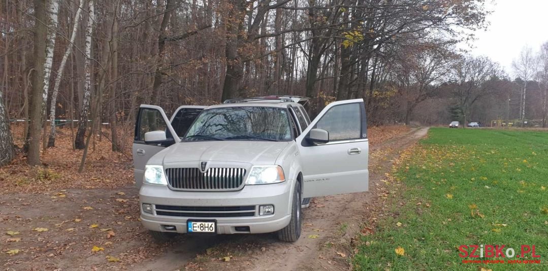 2005' Lincoln Navigator photo #4