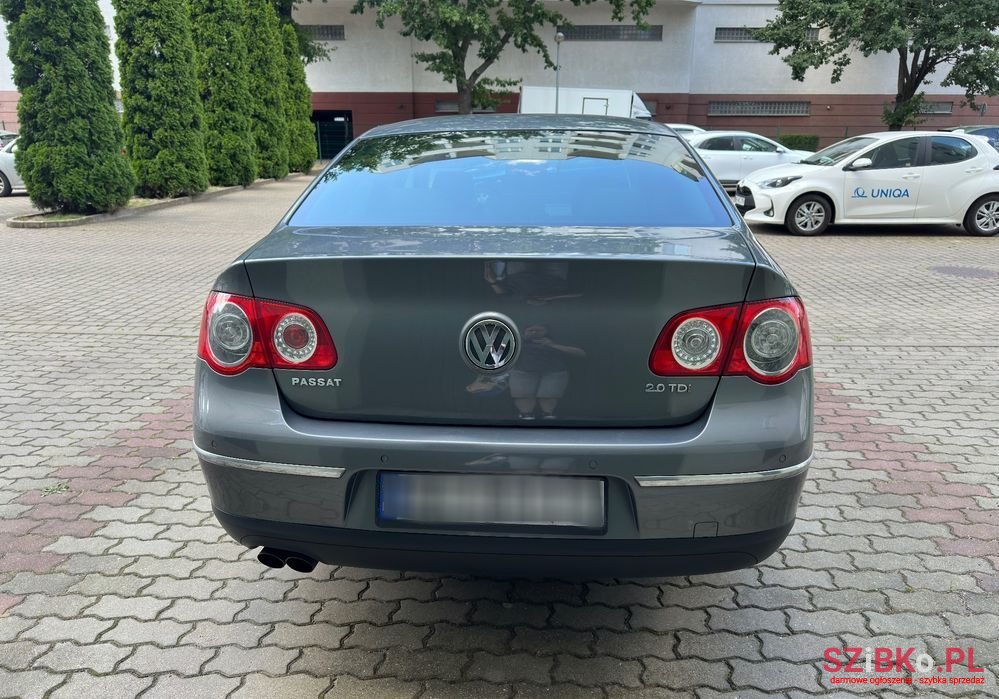 2008' Volkswagen Passat photo #3