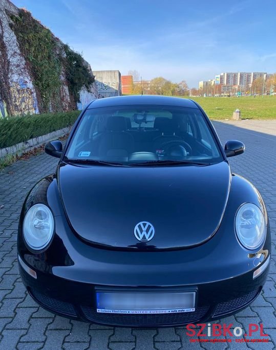 2007' Volkswagen New Beetle photo #1