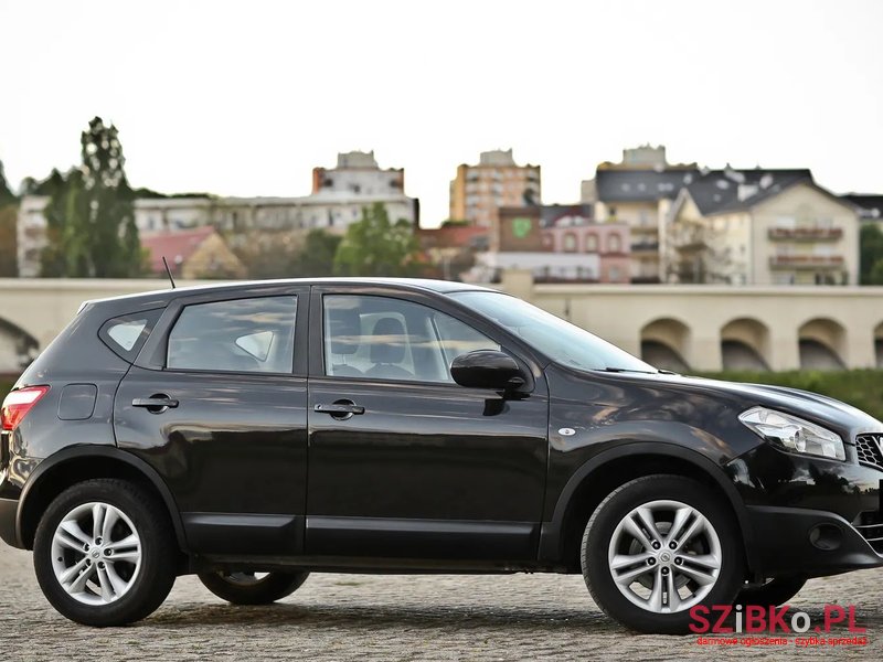 2013' Nissan Qashqai photo #1