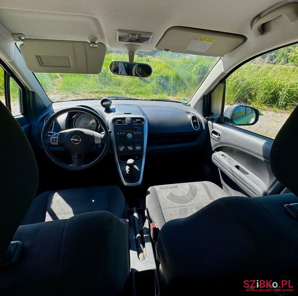 2009' Opel Agila 1.0 Edition photo #6
