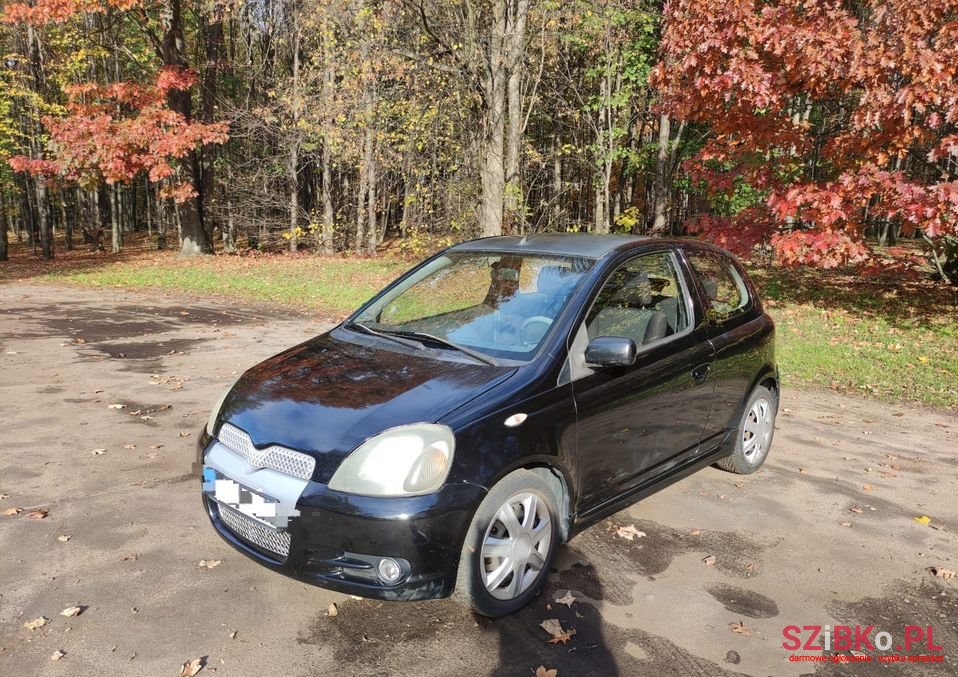 2003' Toyota Yaris photo #2