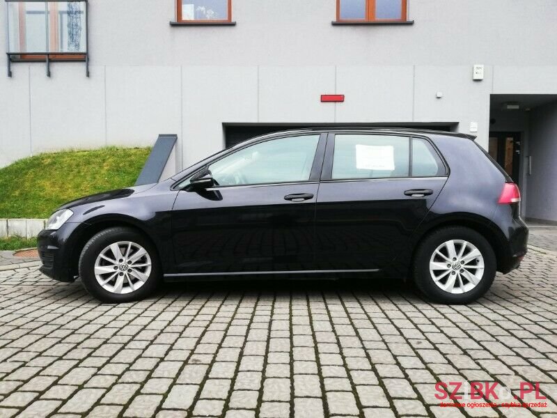 2013' Volkswagen Golf photo #1