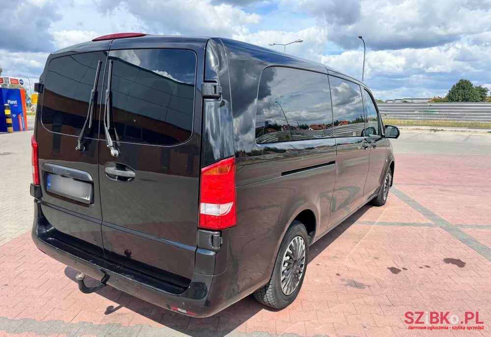 2017' Mercedes-Benz Vito photo #6