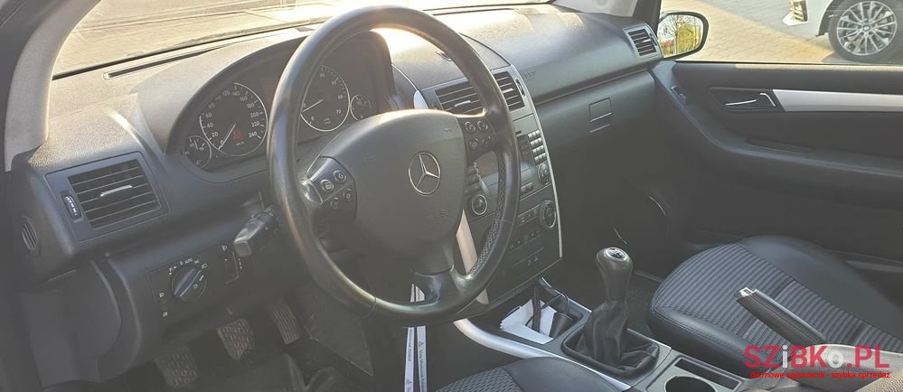 2004' Mercedes-Benz A-Class photo #2