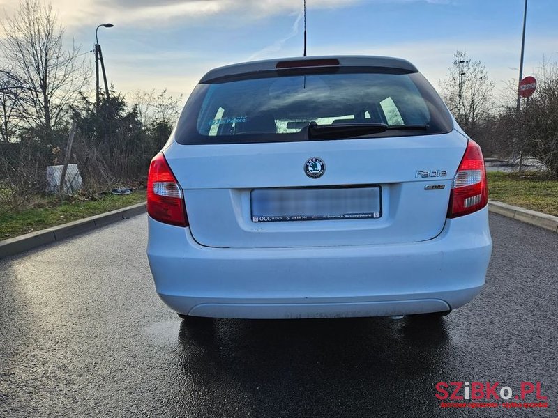 2011' Skoda Fabia photo #6