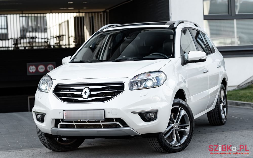 2012' Renault Koleos photo #2