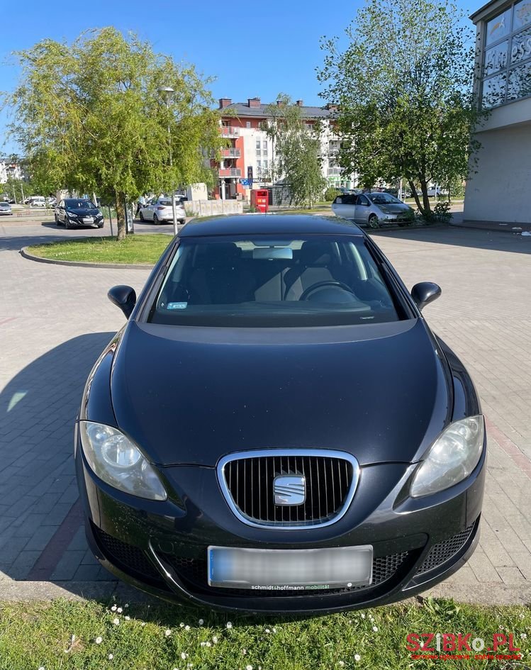 2007' SEAT Leon photo #2