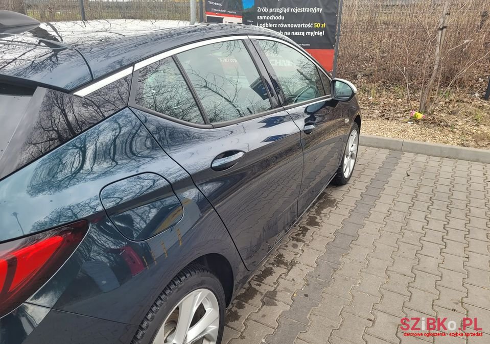 2015' Opel Astra photo #6