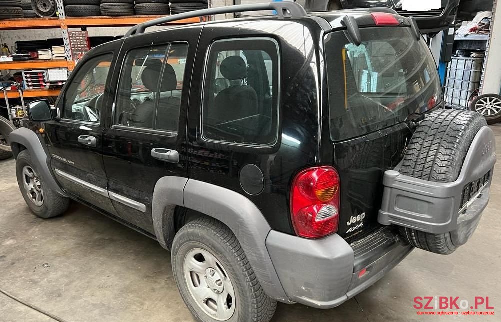 2003' Jeep Cherokee Sport photo #6