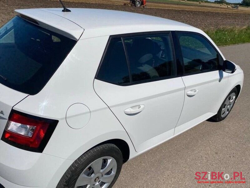 2017' Skoda Fabia photo #1