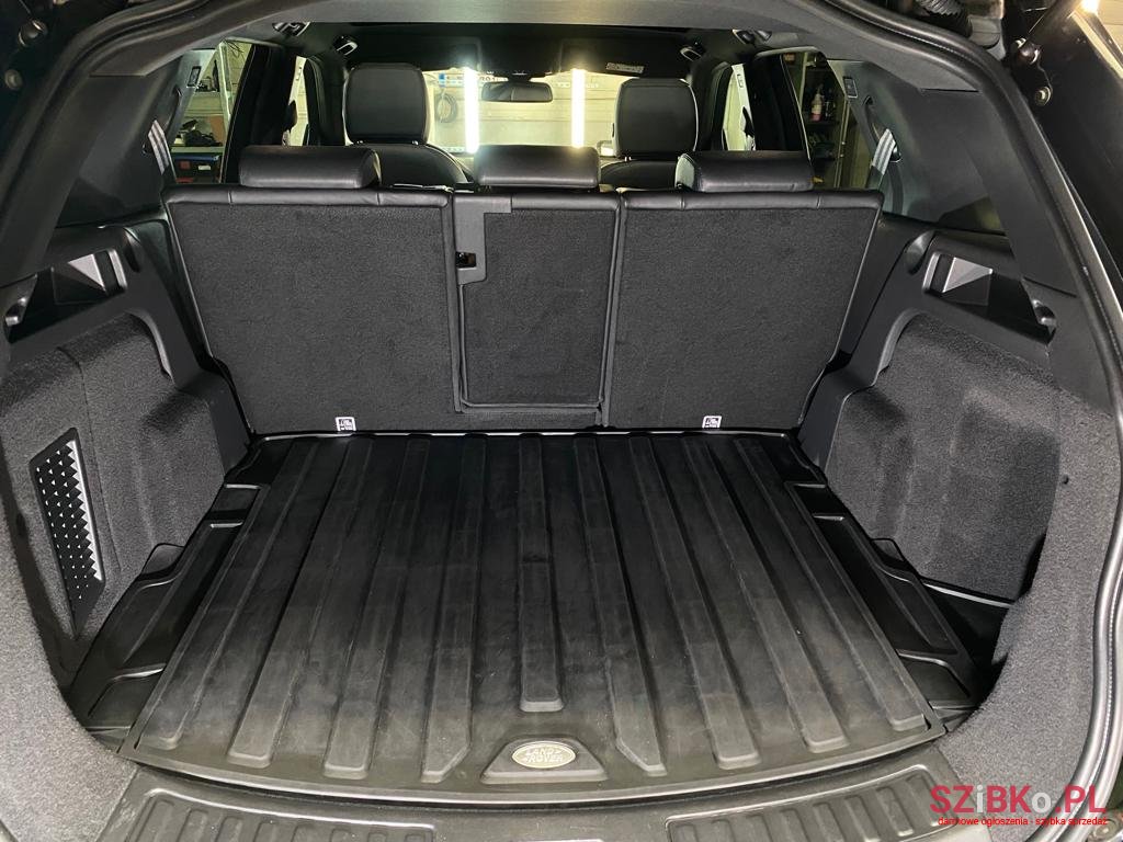 2019' Land Rover Discovery Series II photo #5